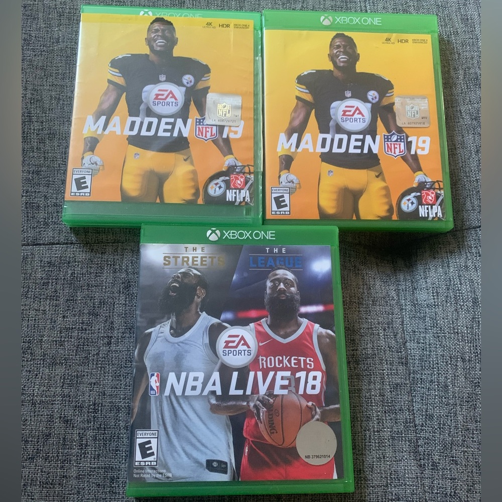 Two Madden NFL19 and 1 NBA Live sports- Xbox One